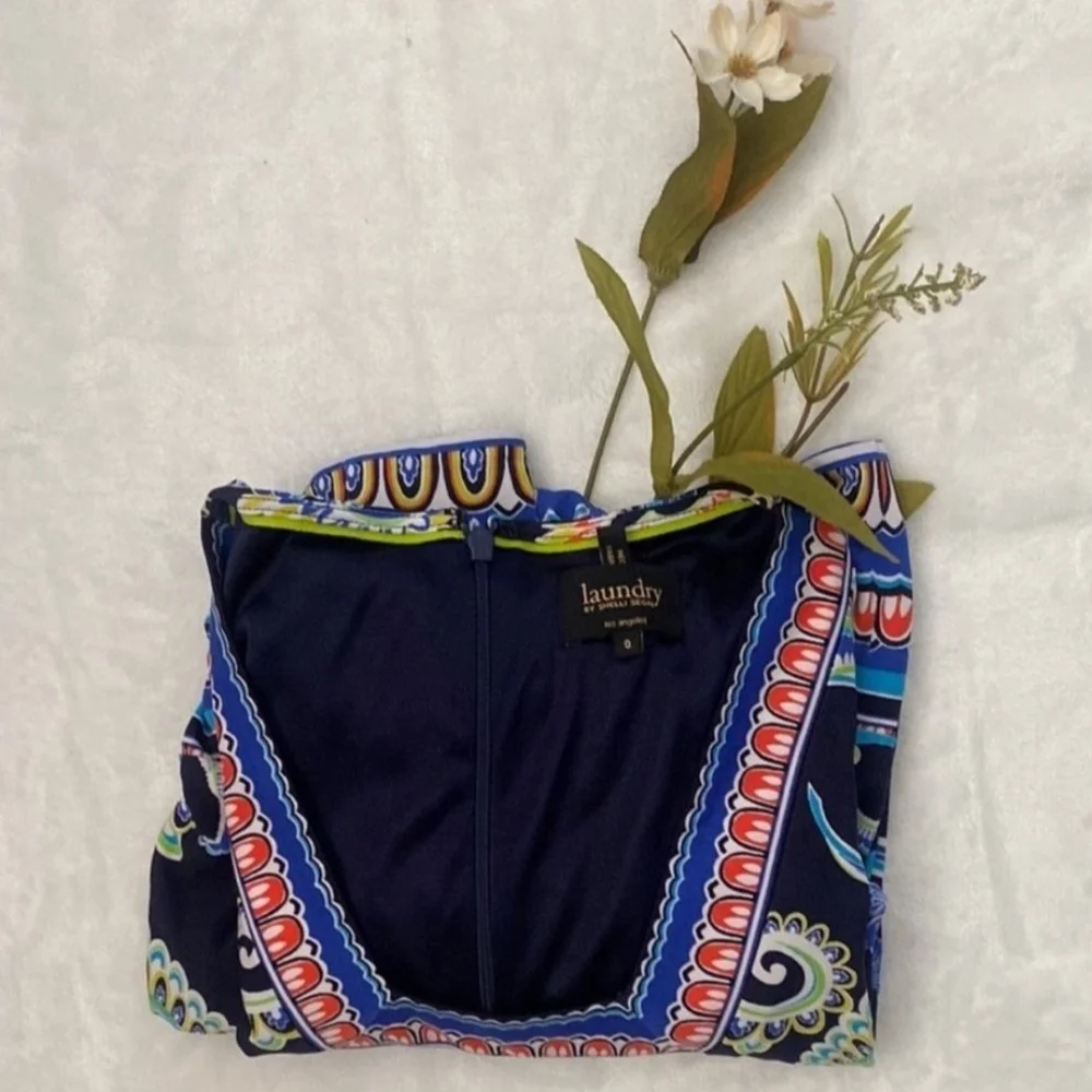 Laundry By Shelli Segal Navy Dress with Patterned Trim. Size 0 - Picture 7 of 7